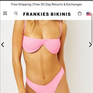 Frankie’s Bikinis Tolly Ribbed Top size Large